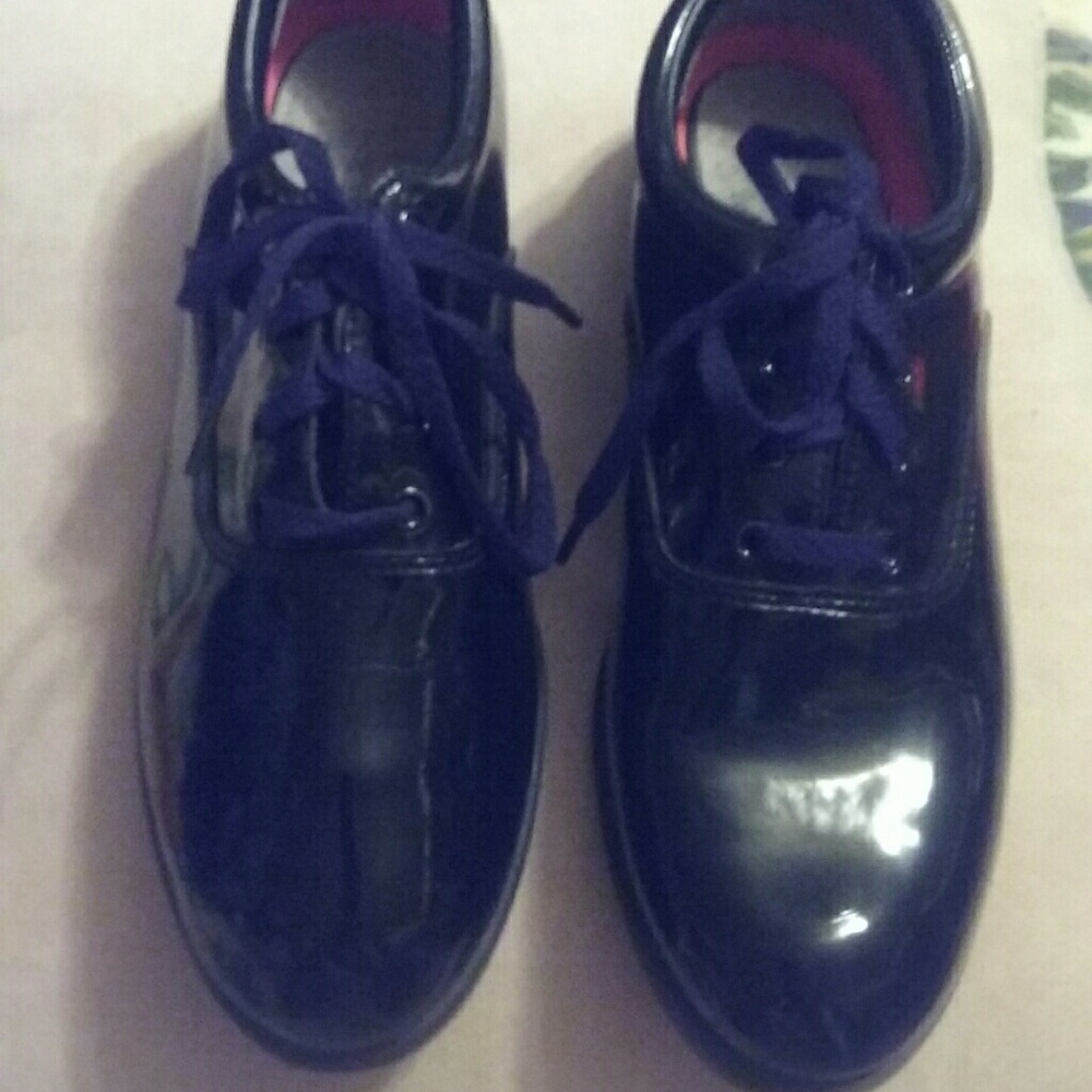 Dickles Shoes